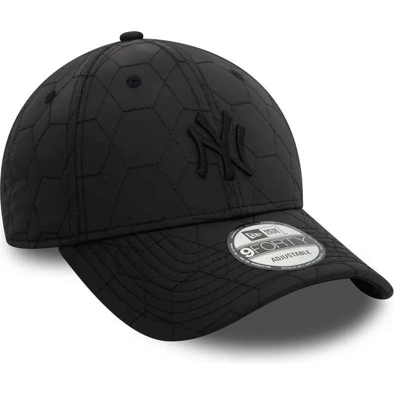 petten-gebogen-zwart-verstelbaar-9forty-quilted-van-new-york-yankees-mlb-van-new-era