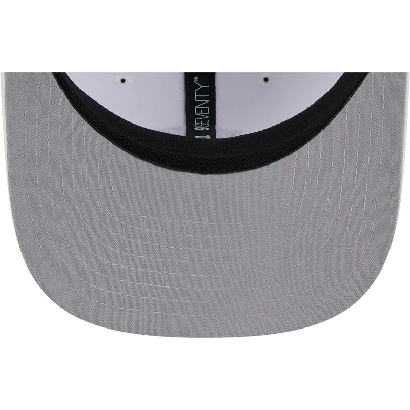 petten-gebogen-wit-snapback-9seventy-perf-spring-training-fan-pack-2025-van-new-york-yankees-mlb-van-new-era