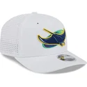 petten-gebogen-wit-snapback-9seventy-perf-spring-training-fan-pack-2025-van-tampa-bay-rays-mlb-van-new-era