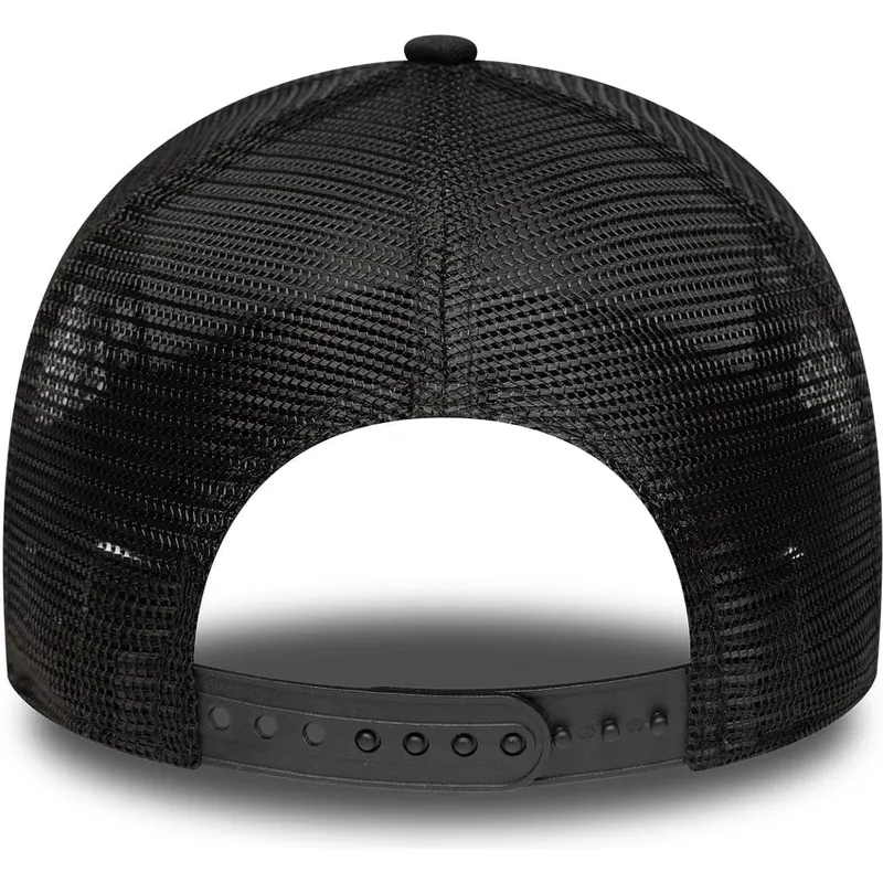 petten-gebogen-zwart-snapback-a-frame-oval-distress-patch-van-new-era