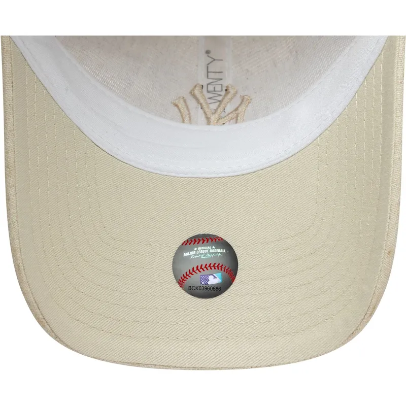 petten-gebogen-beige-verstelbaar-9twenty-linen-van-new-york-yankees-mlb-van-new-era
