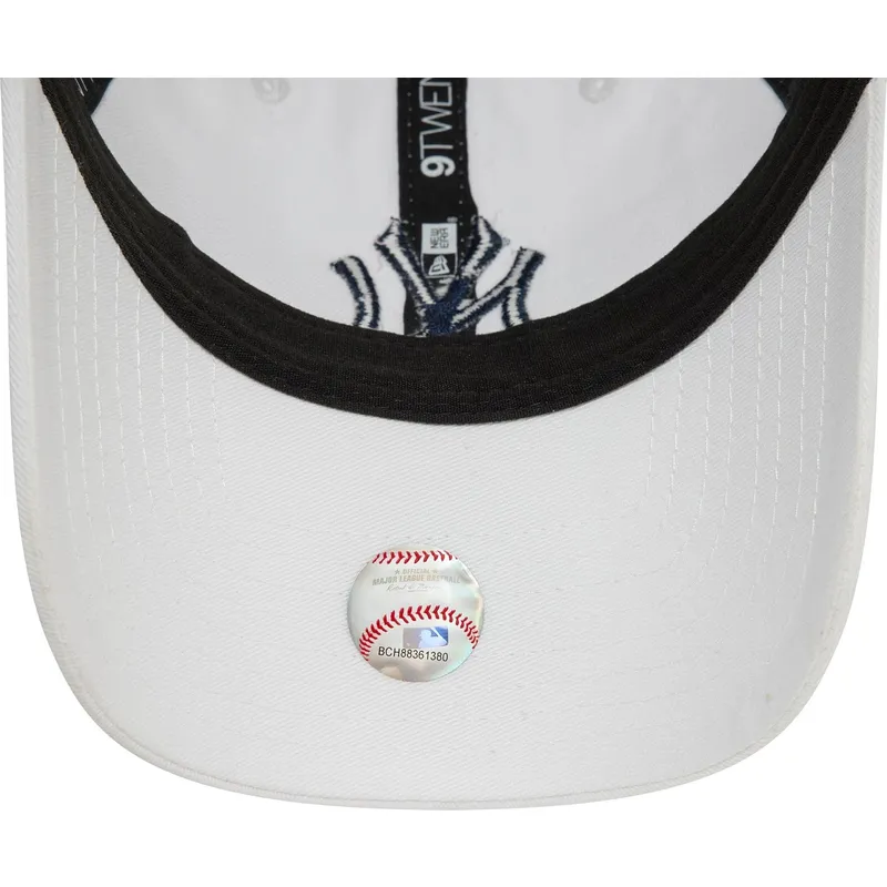 petten-gebogen-wit-verstelbaar-9twenty-core-classic-van-new-york-yankees-mlb-van-new-era petten-gebogen-wit-verstelbaar-9twenty-core-classic-van-new-york-yankees-mlb-van-new-era