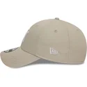 petten-gebogen-beige-verstelbaar-9forty-league-essential-van-new-york-yankees-mlb-van-new-era