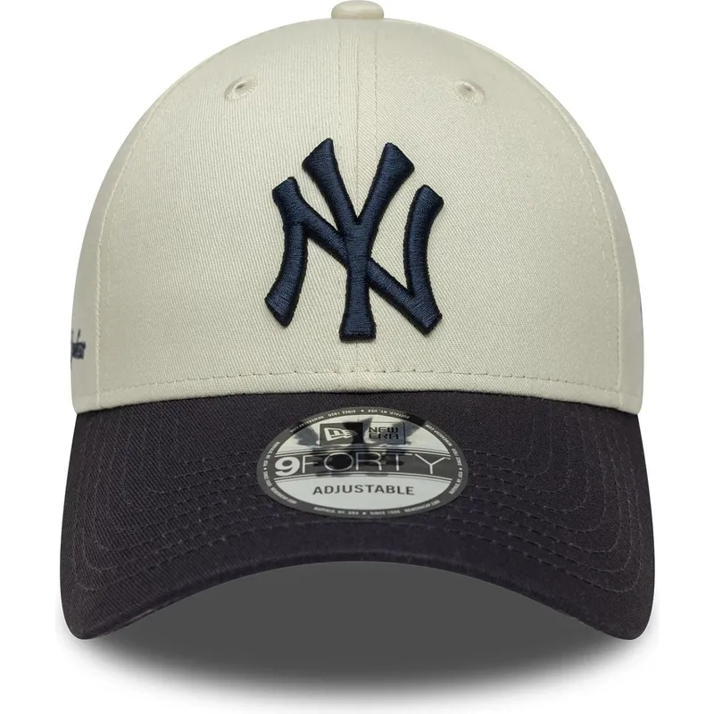 petten-gebogen-beige-verstelbaar-9forty-side-script-van-new-york-yankees-mlb-van-new-era