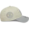 petten-gebogen-beige-verstelbaar-9twenty-world-series-cooperstown-van-new-york-yankees-mlb-van-new-era