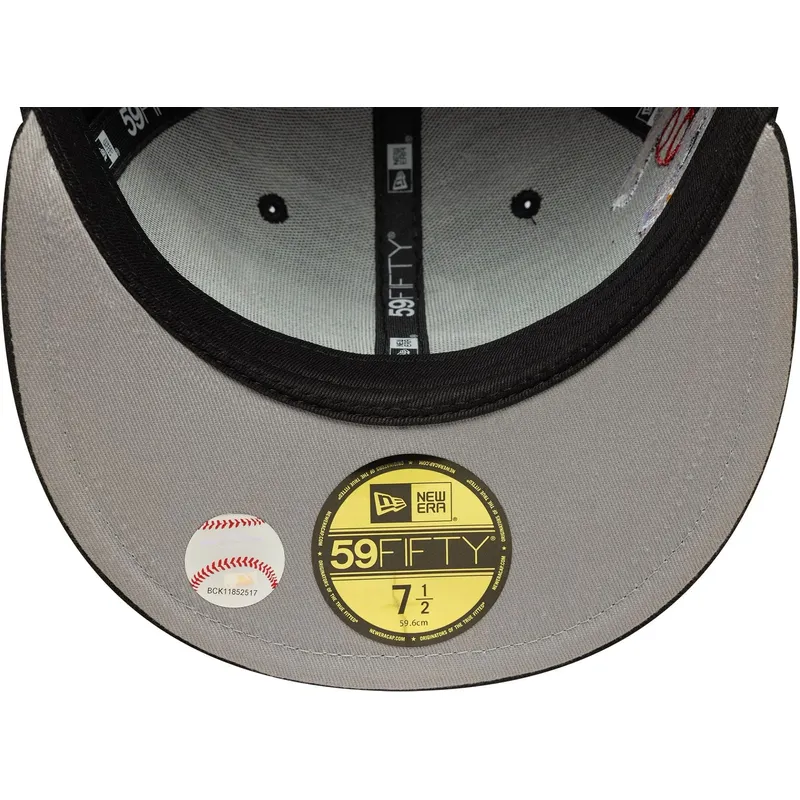petten-plat-zwart-fitted-59fifty-all-over-van-chicago-white-sox-mlb-van-new-era