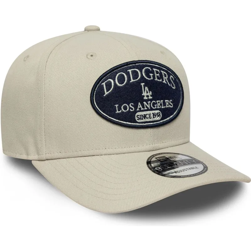 petten-gebogen-beige-snapback-9seventy-stretch-snap-patch-van-los-angeles-dodgers-mlb-van-new-era
