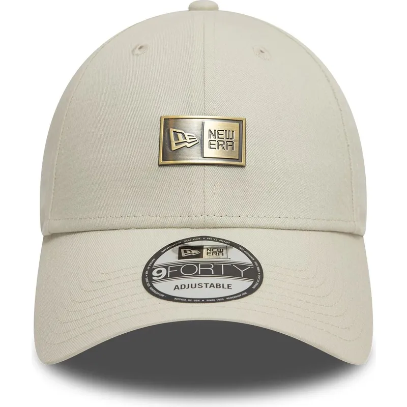 petten-gebogen-beige-verstelbaar-9forty-badge-van-new-era petten-gebogen-beige-verstelbaar-9forty-badge-van-new-era
