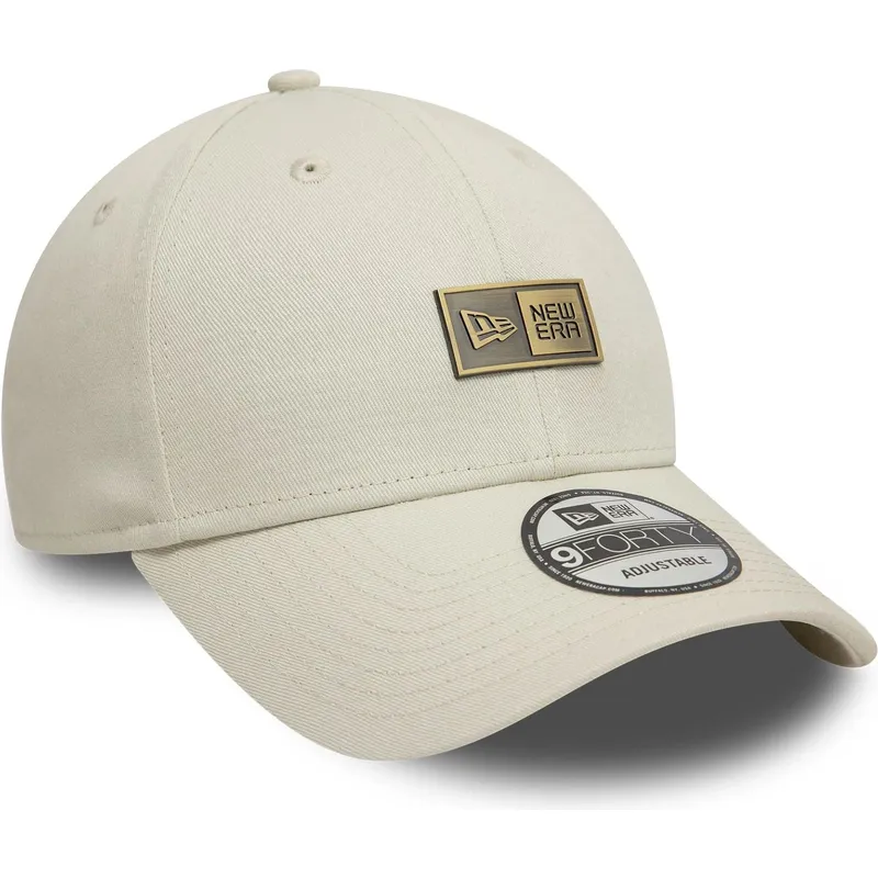 petten-gebogen-beige-verstelbaar-9forty-badge-van-new-era petten-gebogen-beige-verstelbaar-9forty-badge-van-new-era