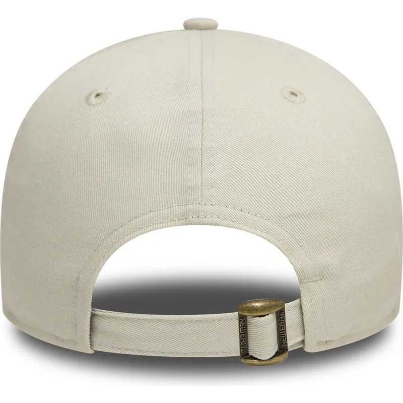 petten-gebogen-beige-verstelbaar-9forty-badge-van-new-era petten-gebogen-beige-verstelbaar-9forty-badge-van-new-era