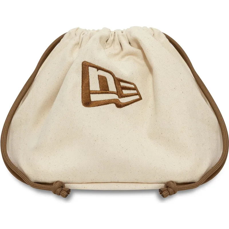 petten-gebogen-beige-verstelbaar-9twenty-leather-van-new-york-yankees-mlb-van-new-era
