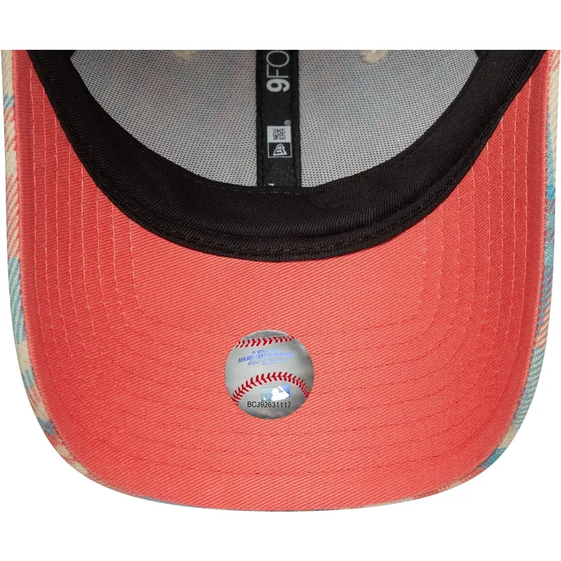 petten-gebogen-roze-verstelbaar-9forty-check-van-new-york-yankees-mlb-van-new-era