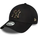 petten-gebogen-zwart-verstelbaar-9forty-leopard-infill-van-new-york-yankees-mlb-van-new-era