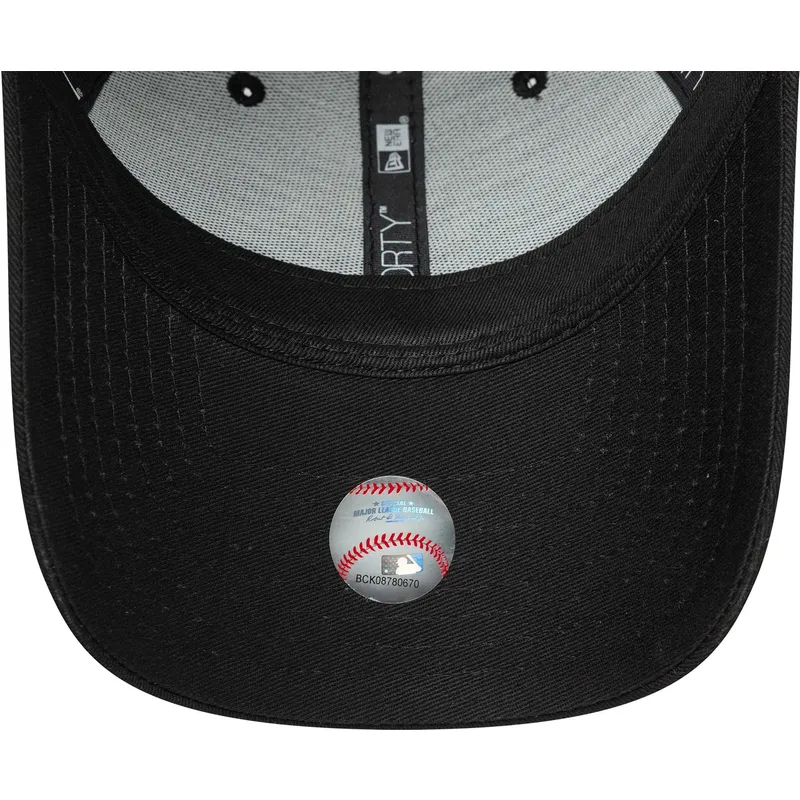 petten-gebogen-zwart-verstelbaar-9forty-leopard-infill-van-new-york-yankees-mlb-van-new-era