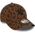 petten-gebogen-luipaard-verstelbaar-9forty-leopard-cord-van-new-york-yankees-mlb-van-new-era