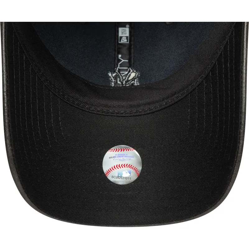 petten-gebogen-zwart-verstelbaar-9twenty-tonal-van-new-york-yankees-mlb-van-new-era