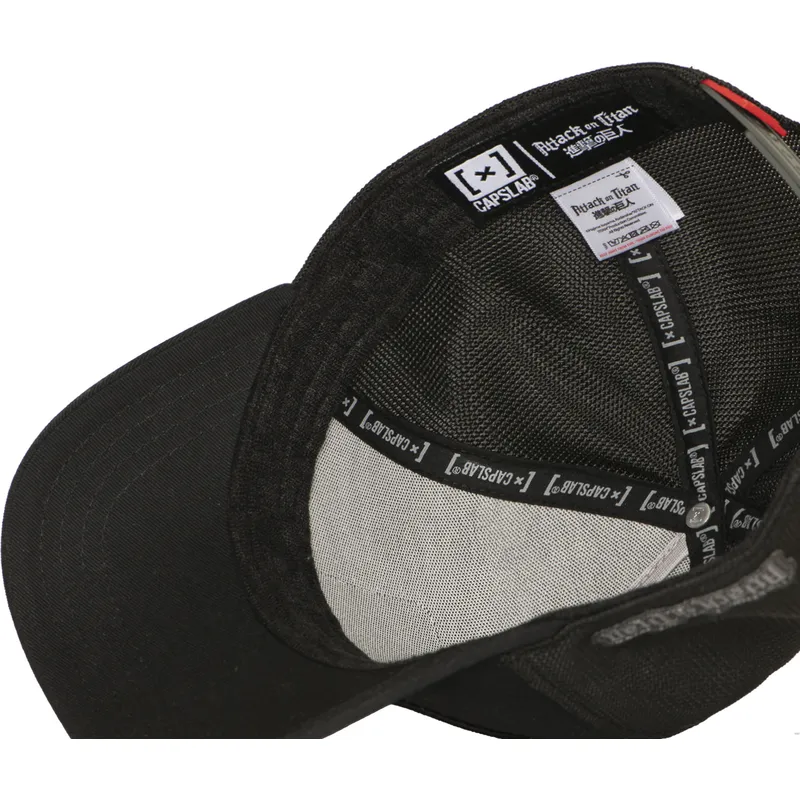 petten-gebogen-zwart-snapback-aot2-tit-kolossale-titaan-attack-on-titan-van-capslab