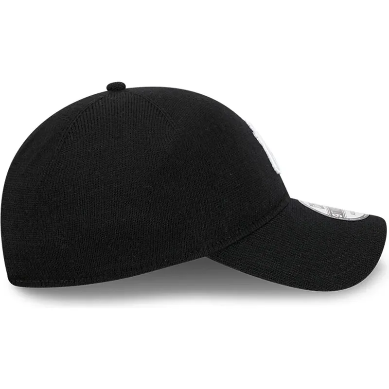 petten-gebogen-zwart-verstelbaar-9twenty-merino-wool-yarn-van-new-york-yankees-mlb-van-new-era