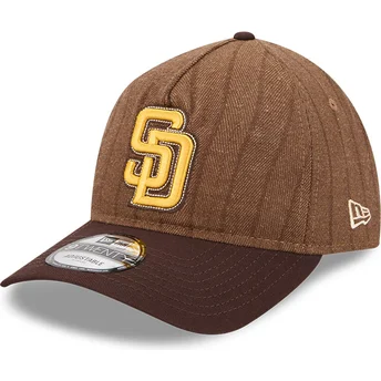 Petten gebogen bruin verstelbaar 9TWENTY A Frame Wool Pinstripe van San Diego Padres MLB van New Era