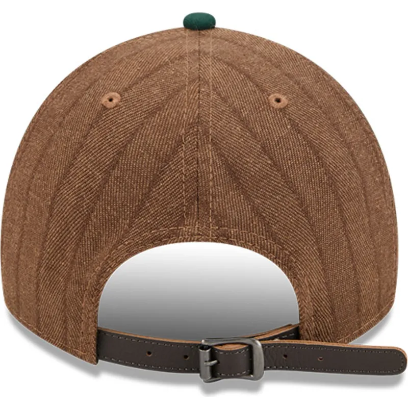 petten-gebogen-bruin-verstelbaar-9twenty-a-frame-wool-pinstripe-van-oakland-athletics-mlb-van-new-era