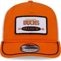 petten-gebogen-oranje-snapback-19twenty-embroidered-patch-van-anaheim-ducks-nhl-van-new-era