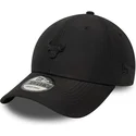 petten-gebogen-zwart-verstelbaar-9forty-pin-van-chicago-bulls-nba-van-new-era