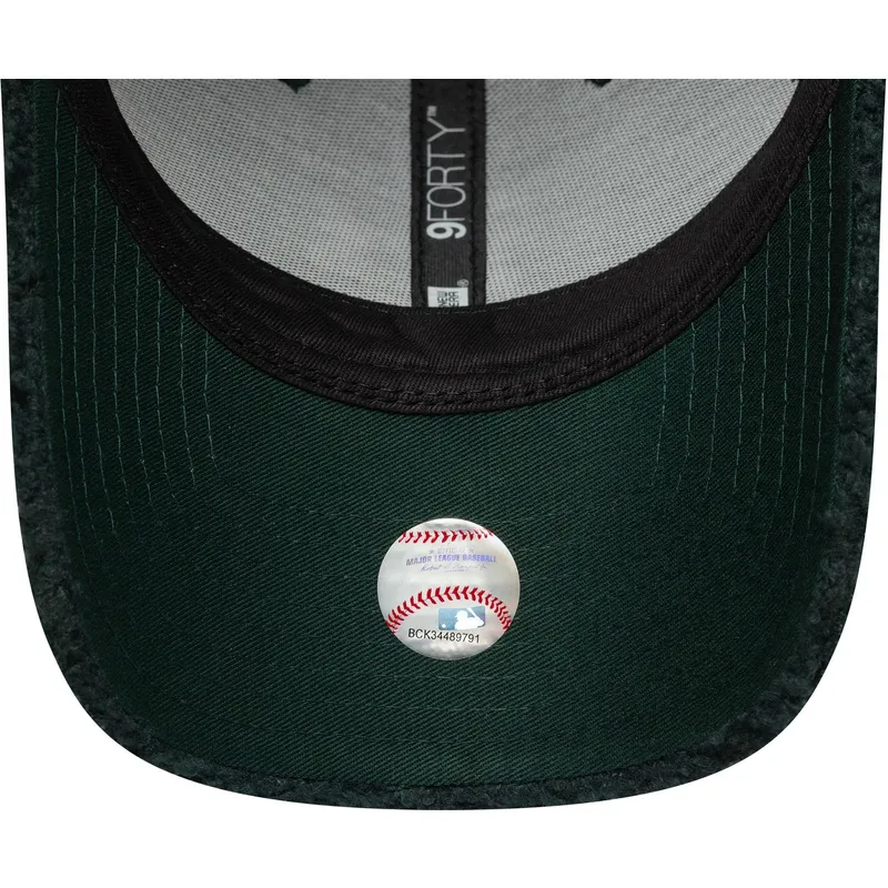 petten-gebogen-groen-verstelbaar-9forty-winter-borg-van-oakland-athletics-mlb-van-new-era