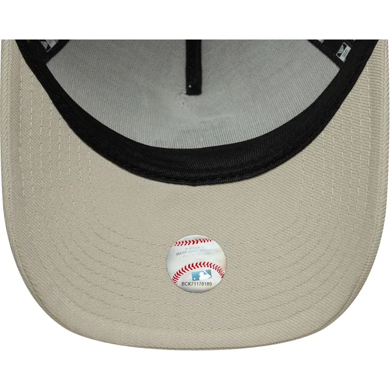 petten-gebogen-beige-snapback-9forty-e-frame-tonal-icon-van-los-angeles-dodgers-mlb-van-new-era