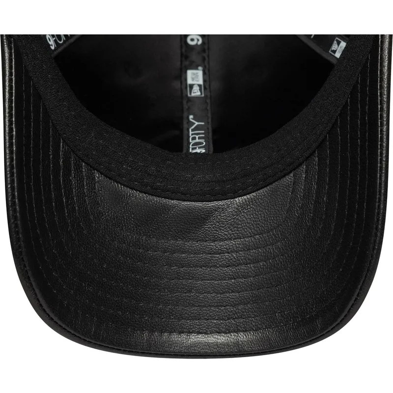 petten-gebogen-zwart-verstelbaar-9forty-m-crown-img-leather-van-new-york-yankees-mlb-van-new-era