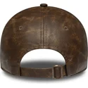 petten-gebogen-bruin-verstelbaar-9twenty-worn-pu-van-new-york-yankees-mlb-van-new-era
