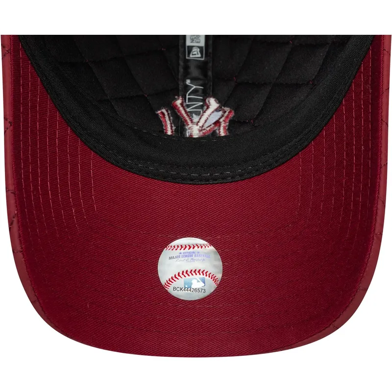 petten-gebogen-rood-verstelbaar-9twenty-padded-van-new-york-yankees-mlb-van-new-era