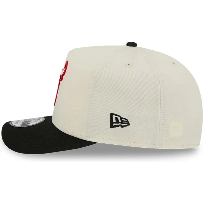 petten-gebogen-zwart-snapback-9fifty-a-frame-precurved-hardwood-classics-van-chicago-bulls-nba-van-new-era