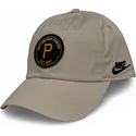 petten-gebogen-beige-verstelbaar-club-unstructured-organic-cotton-van-pittsburgh-pirates-mlb-van-nike