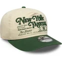 petten-gebogen-beige-verstelbaar-19twenty-washed-graphic-van-new-york-yankees-mlb-van-new-era