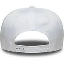 petten-gebogen-wit-snapback-9seventy-stretch-snap-technical-golf-van-new-era