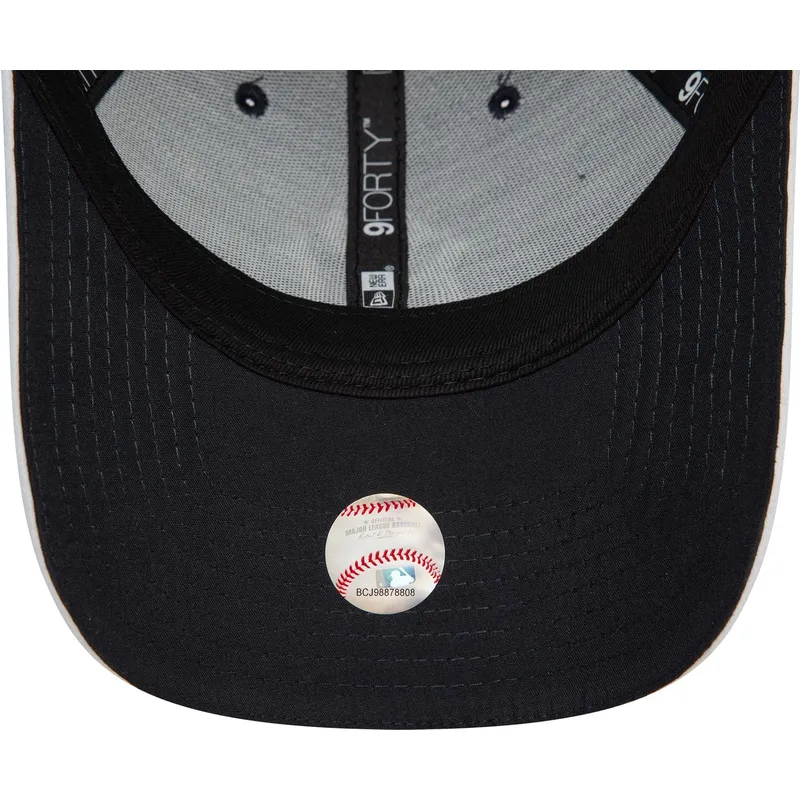 petten-gebogen-marineblauw-verstelbaar-9forty-microfibre-van-new-york-yankees-mlb-van-new-era