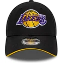 petten-gebogen-zwart-verstelbaar-9forty-microfibre-van-los-angeles-lakers-nba-van-new-era