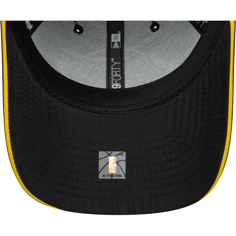 petten-gebogen-zwart-verstelbaar-9forty-microfibre-van-los-angeles-lakers-nba-van-new-era