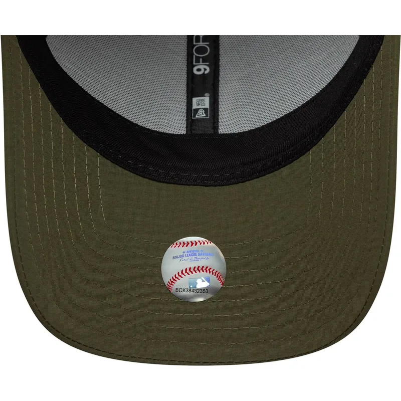 petten-gebogen-groen-verstelbaar-9forty-recycled-midi-van-los-angeles-dodgers-mlb-van-new-era petten-gebogen-groen-verstelbaar-9forty-recycled-midi-van-los-angeles-dodgers-mlb-van-new-era