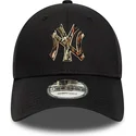 petten-gebogen-zwart-verstelbaar-9forty-camo-infill-van-new-york-yankees-mlb-van-new-era