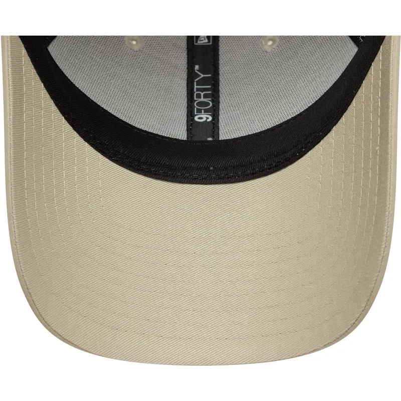 petten-gebogen-beige-verstelbaar-9forty-streetweear-van-associazione-sportiva-roma-serie-a-van-new-era