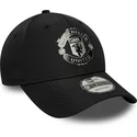 petten-gebogen-zwart-verstelbaar-9forty-reflective-van-manchester-united-football-club-premier-league-van-new-era