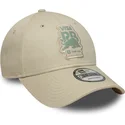 petten-gebogen-beige-verstelbaar-9forty-seasonal-van-racing-bulls-f1-team-formula-1-van-new-era