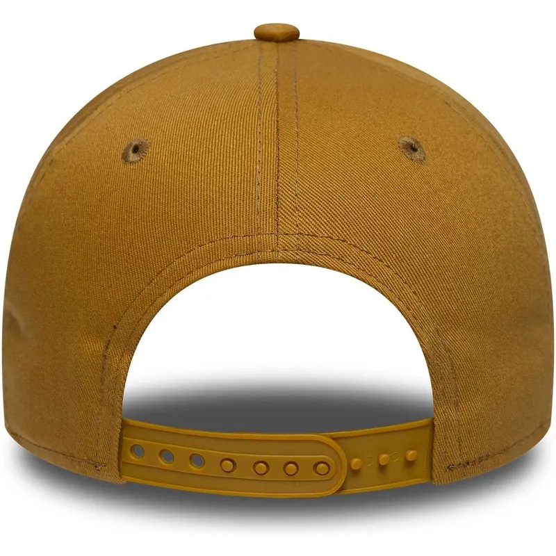 petten-gebogen-bruin-snapback-9forty-e-frame-league-essential-van-new-york-yankees-mlb-van-new-era