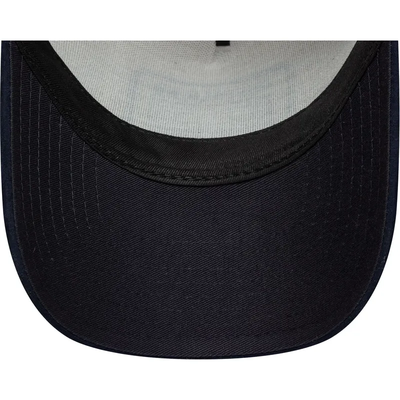petten-gebogen-beige-verstelbaar-9forty-e-frame-patch-suede-van-new-era petten-gebogen-beige-verstelbaar-9forty-e-frame-patch-suede-van-new-era