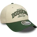 petten-gebogen-beige-verstelbaar-9forty-m-crown-wordmark-van-los-angeles-dodgers-mlb-van-new-era
