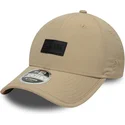 petten-gebogen-beige-verstelbaar-9forty-m-crown-sport-van-new-era