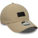 petten-gebogen-beige-verstelbaar-9forty-m-crown-sport-van-new-era
