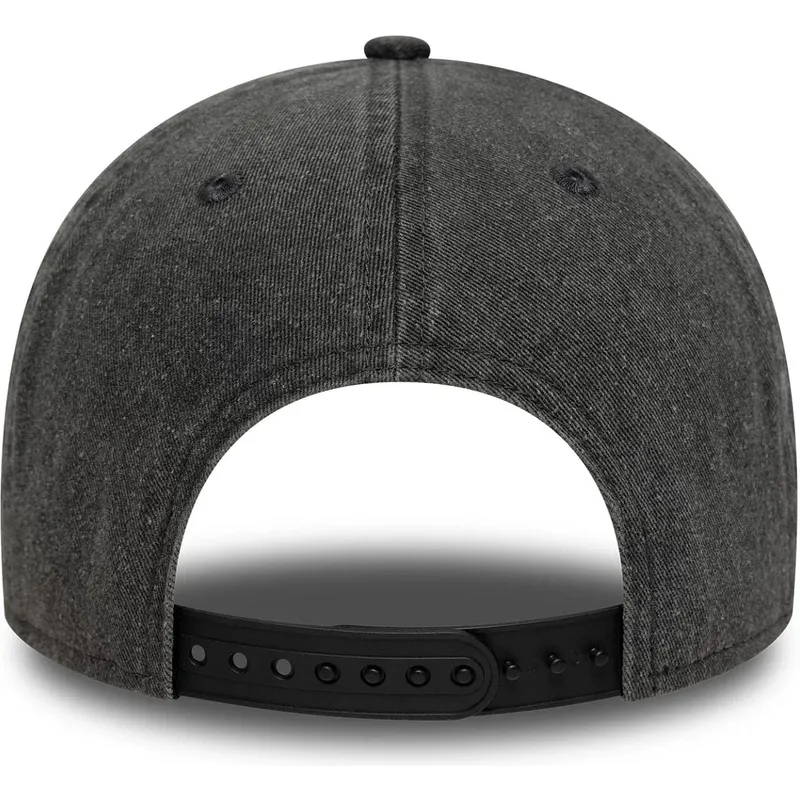 petten-gebogen-zwart-snapback-9forty-m-crown-washed-van-red-bull-racing-formula-1-van-new-era petten-gebogen-zwart-snapback-9forty-m-crown-washed-van-red-bull-racing-formula-1-van-new-era