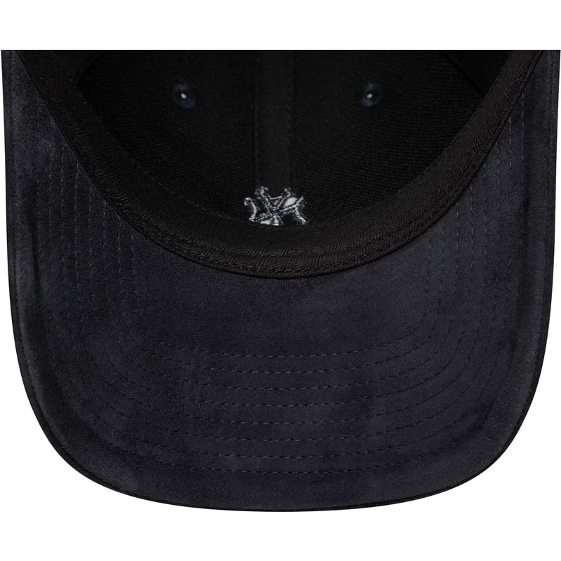 petten-gebogen-marineblauw-verstelbaar-9twenty-suede-van-new-york-yankees-mlb-van-new-era